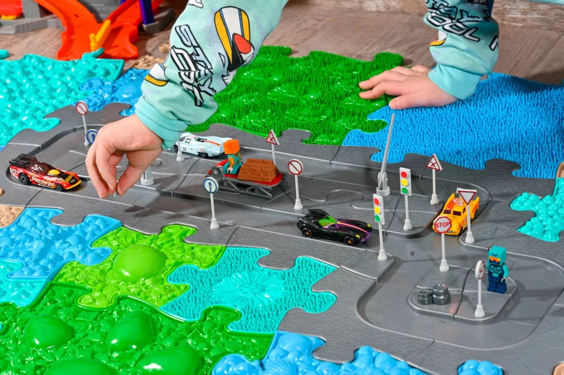 Magnetic Car Track set